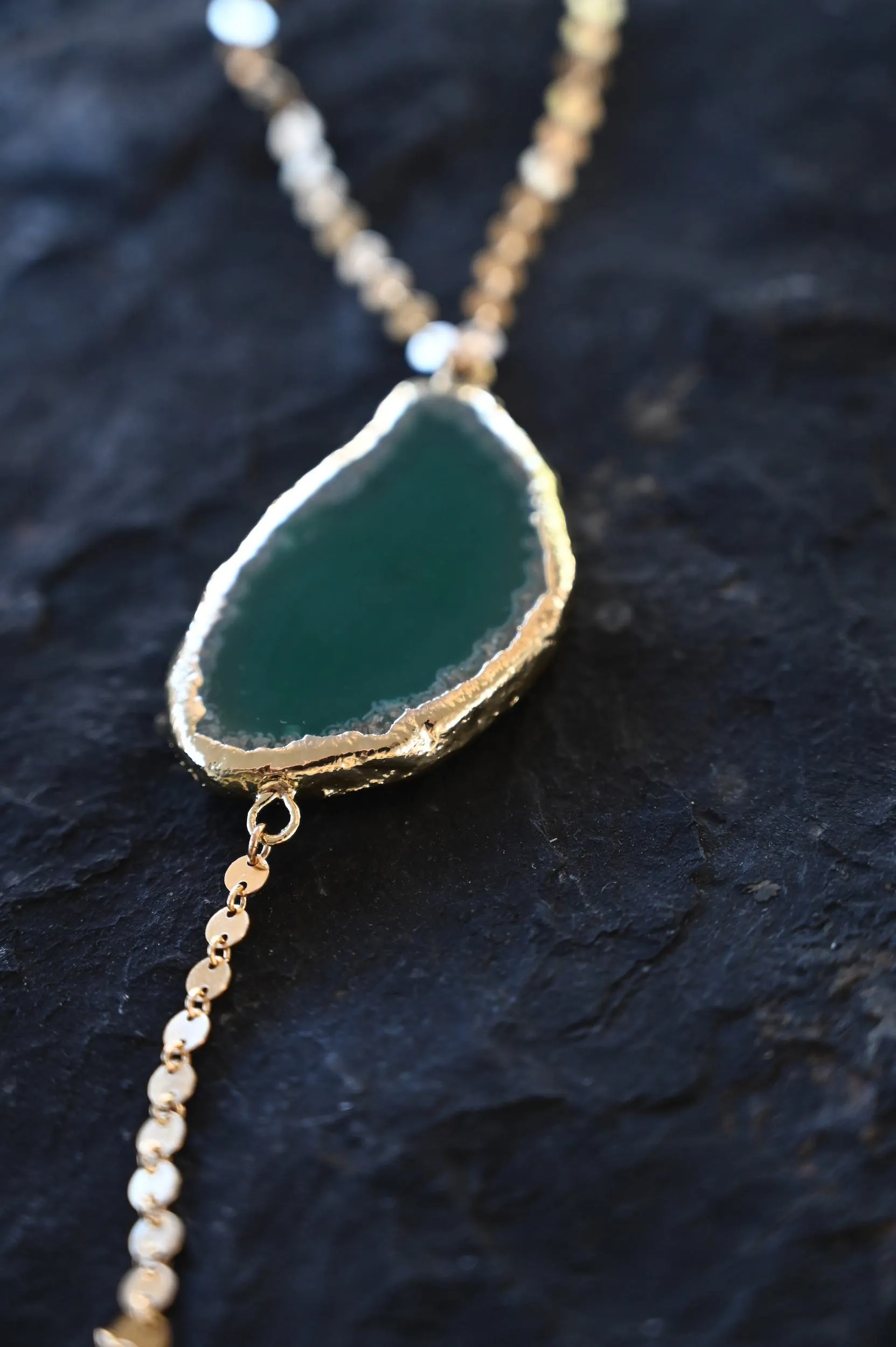 Abundance Green Agate Gold Lariat Necklace