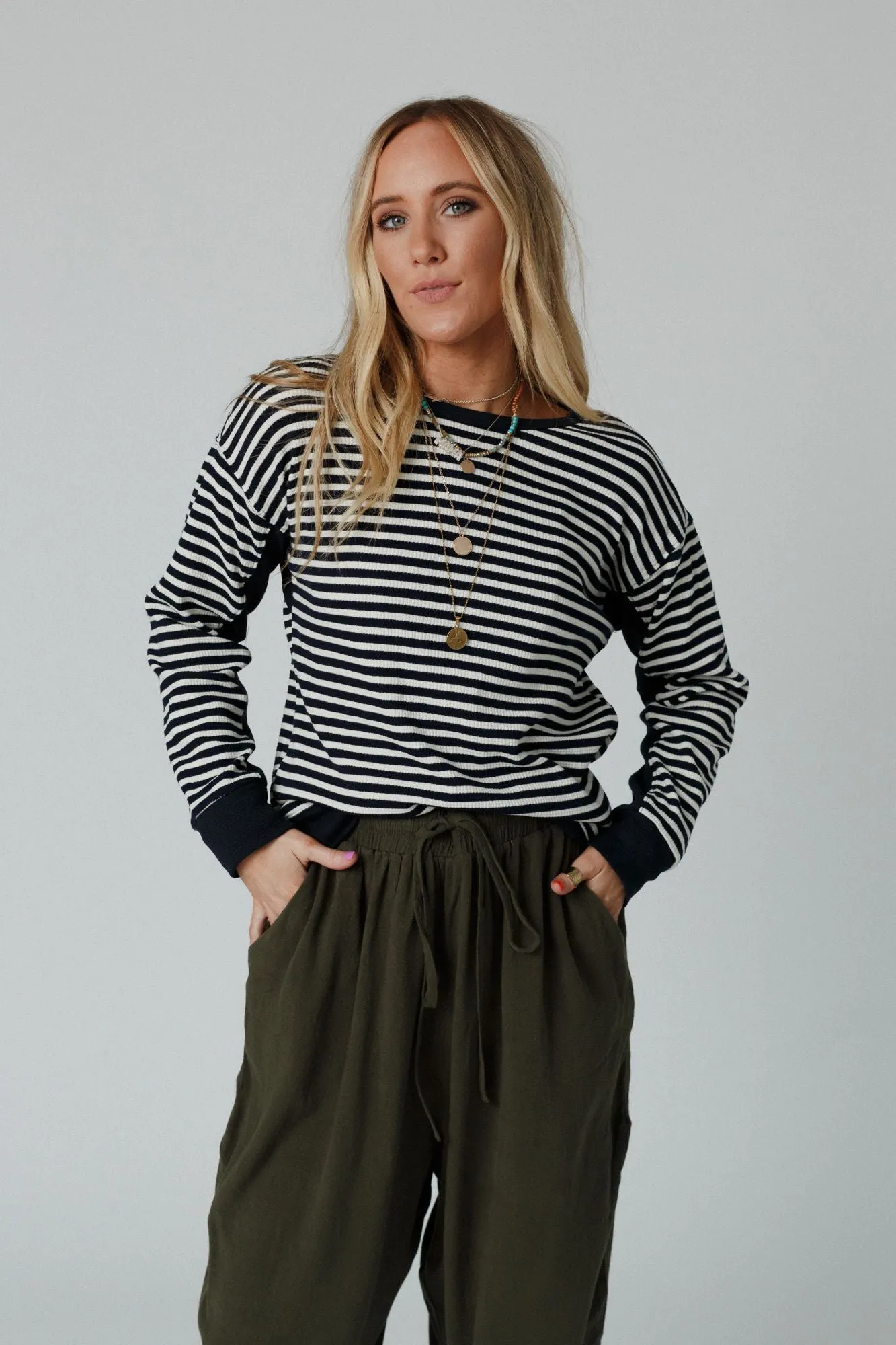 Airy Escape Stripe Top - Navy