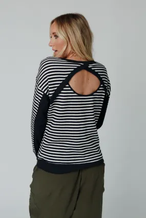 Airy Escape Stripe Top - Navy