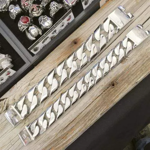 Bagger Bracelet - Silver - 1.25 Wide - The Classic - B29