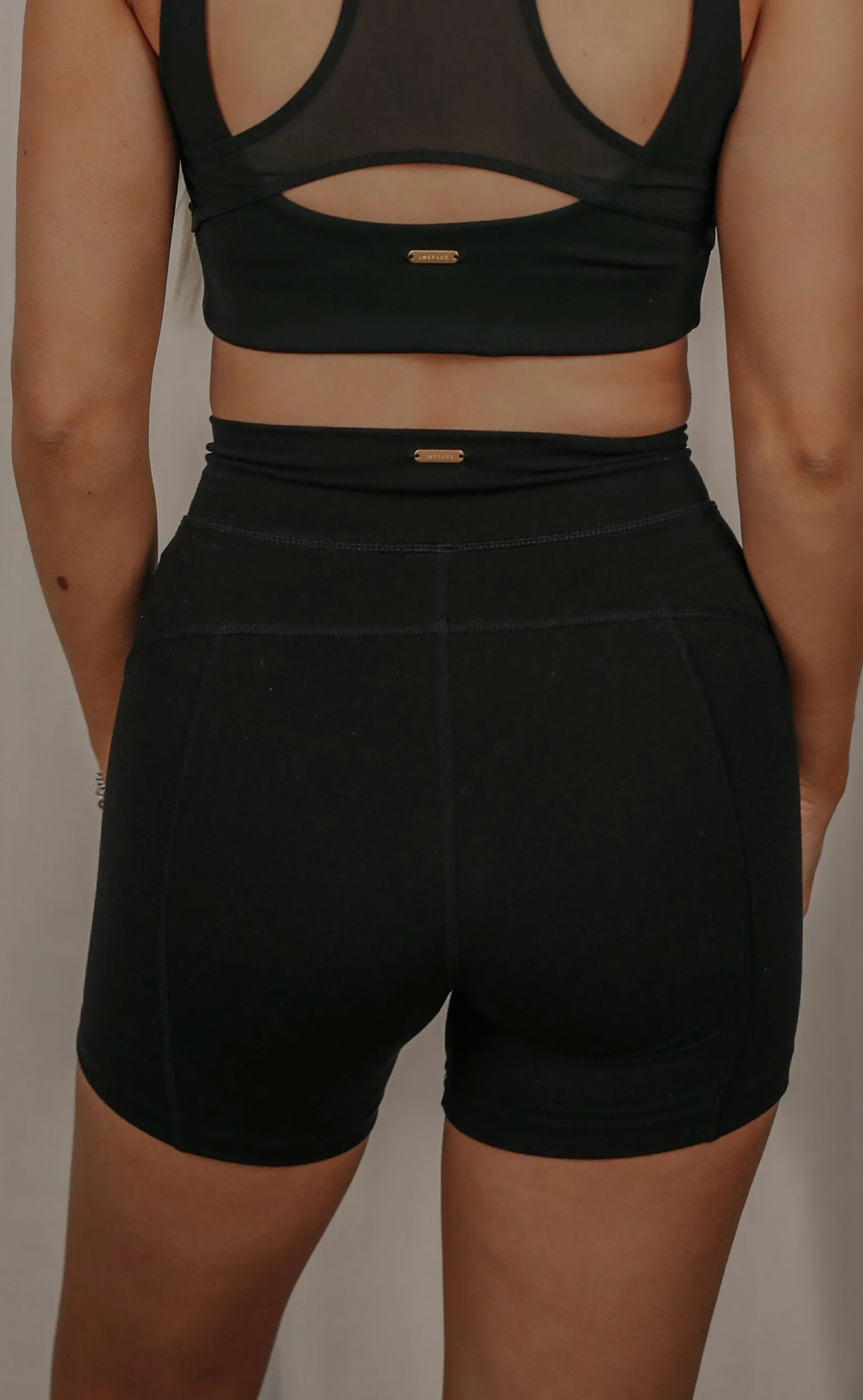 l space: carter bike short - black