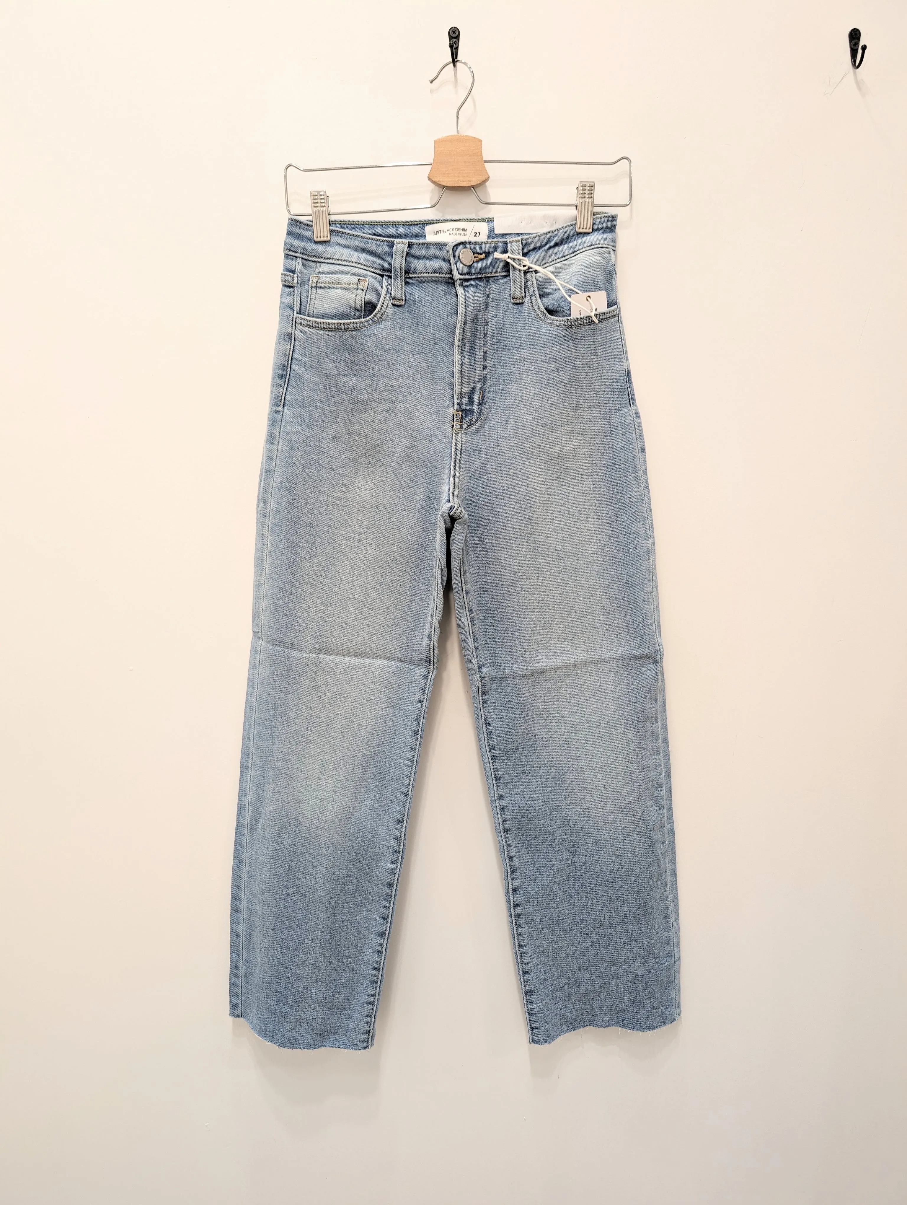 Lynox Classic Straight Denim in Light Wash