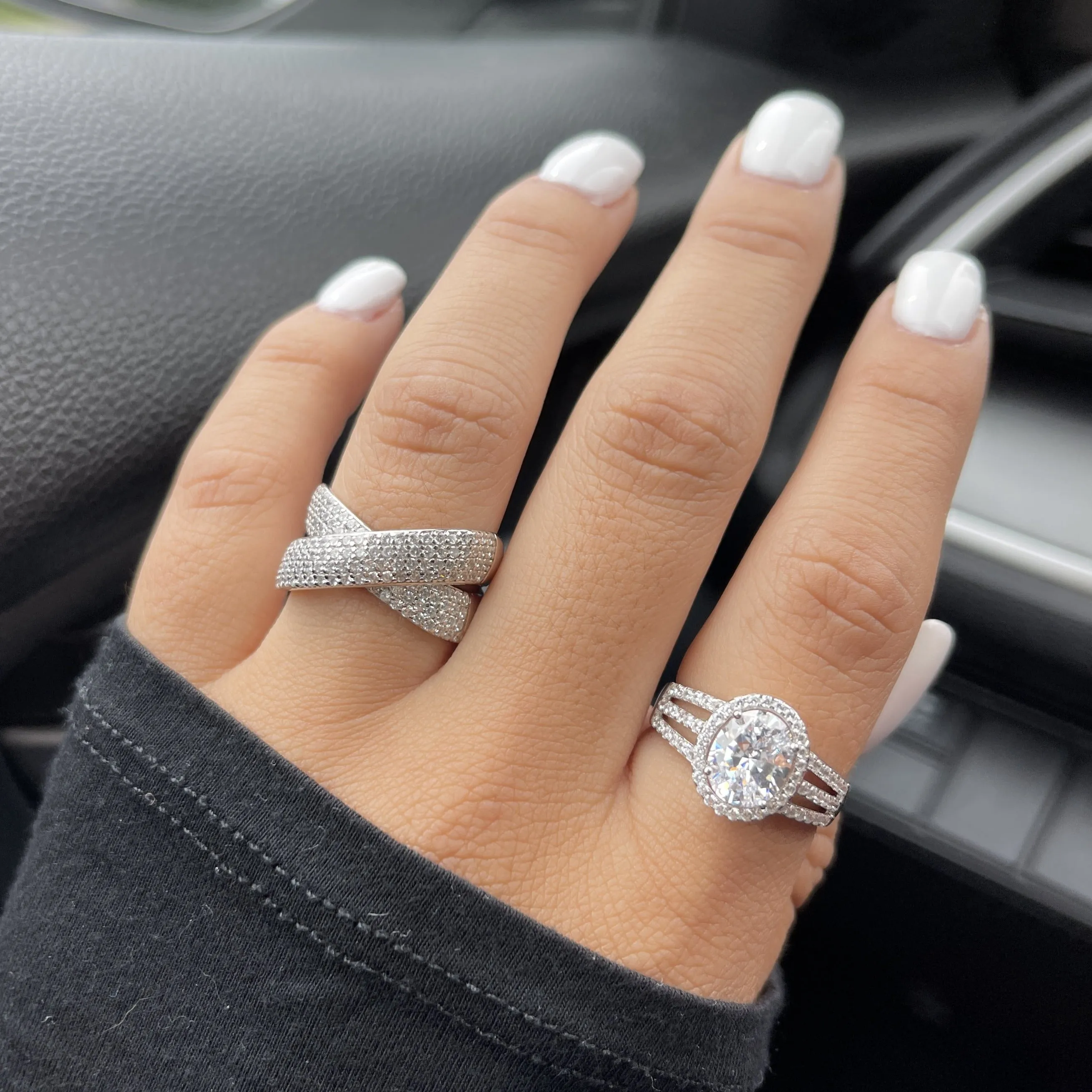 MONIQUE MOISSANITE RING