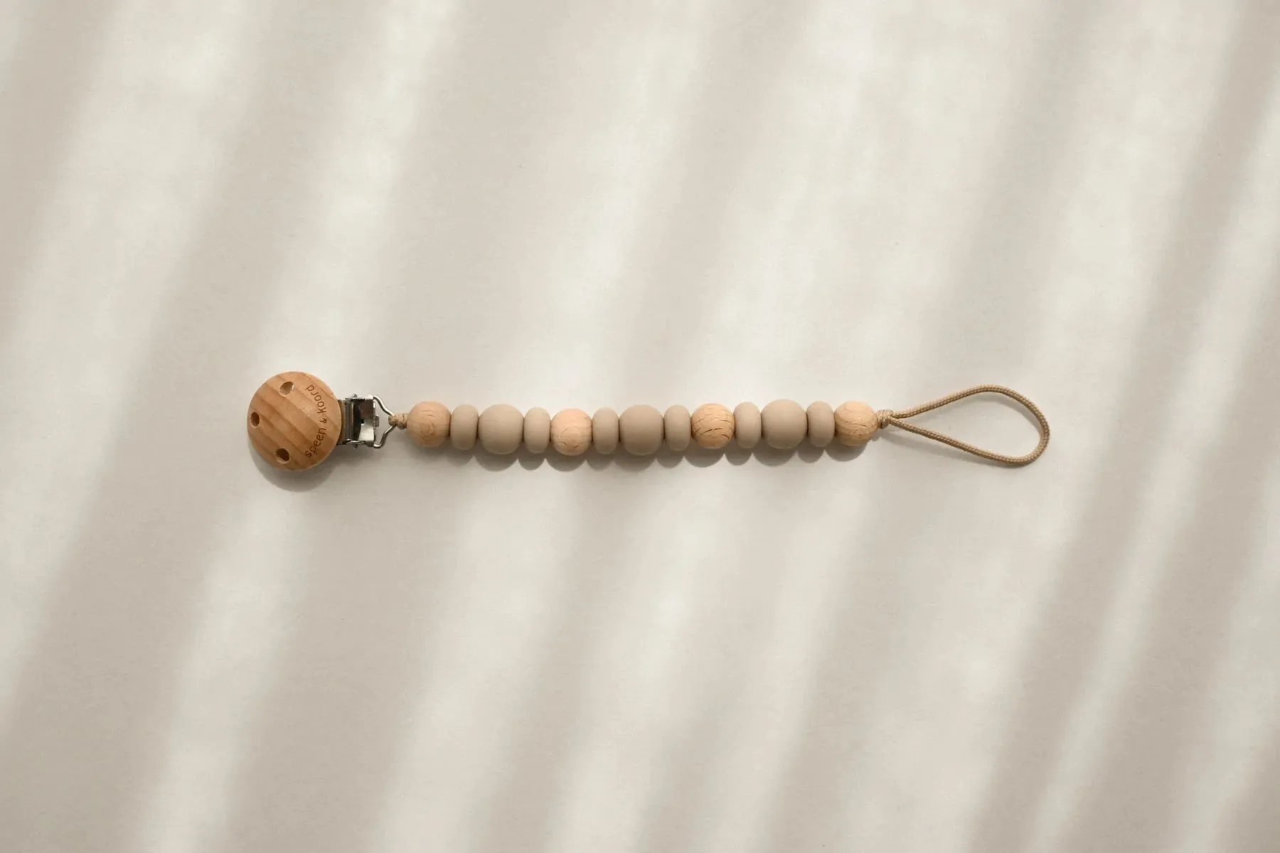 Pacifier clip MARLEE - Doeskin