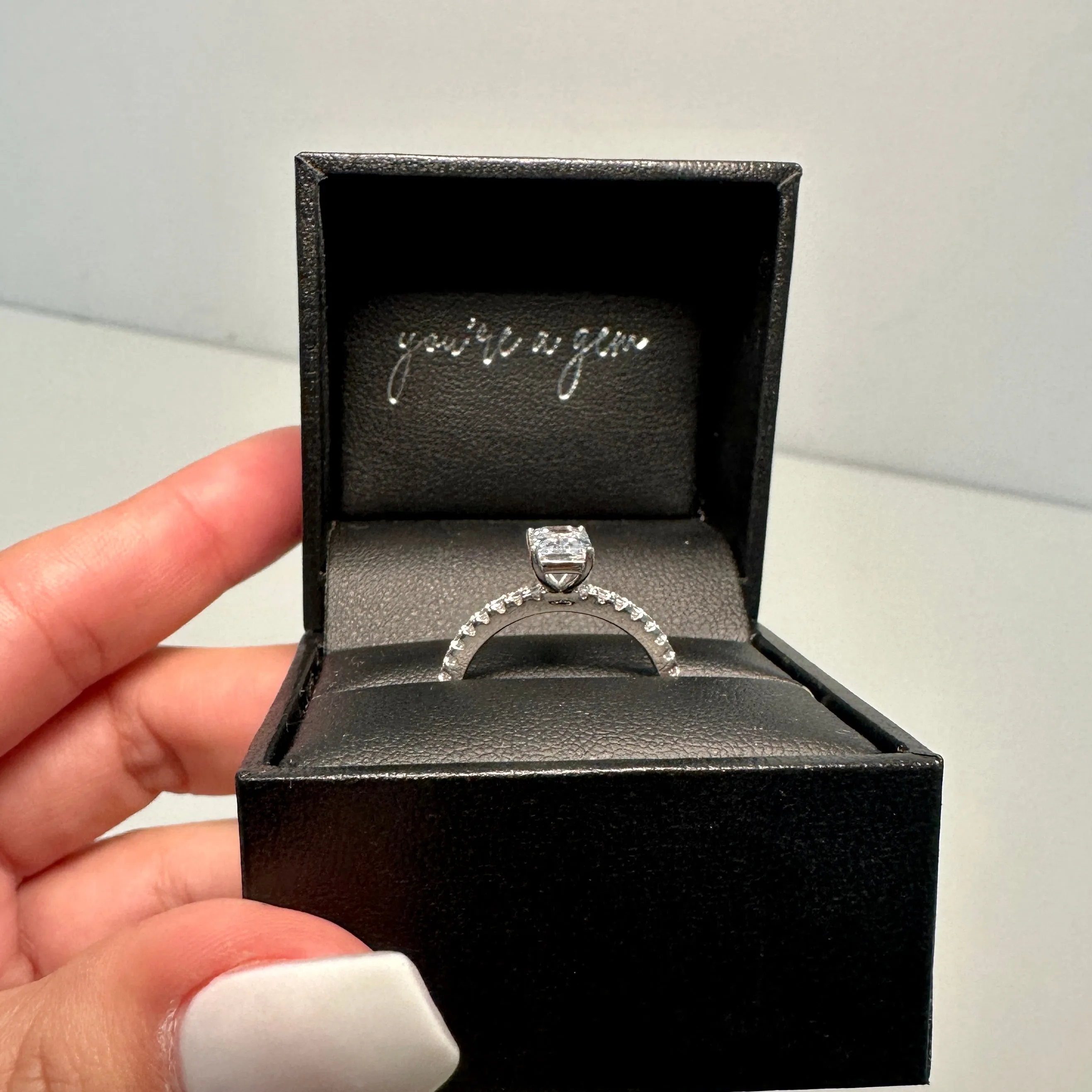 SELENA MOISSANITE RING