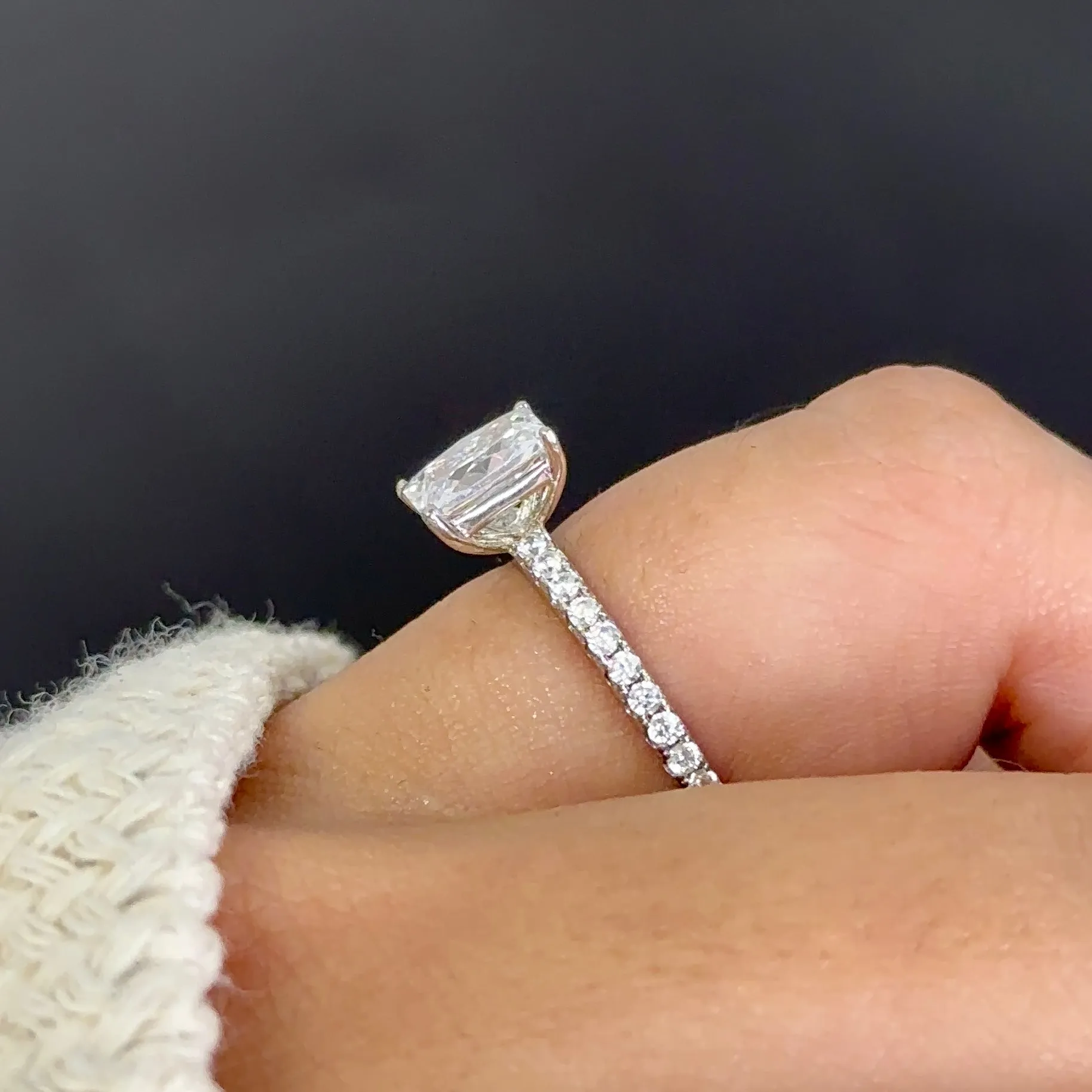 SELENA MOISSANITE RING