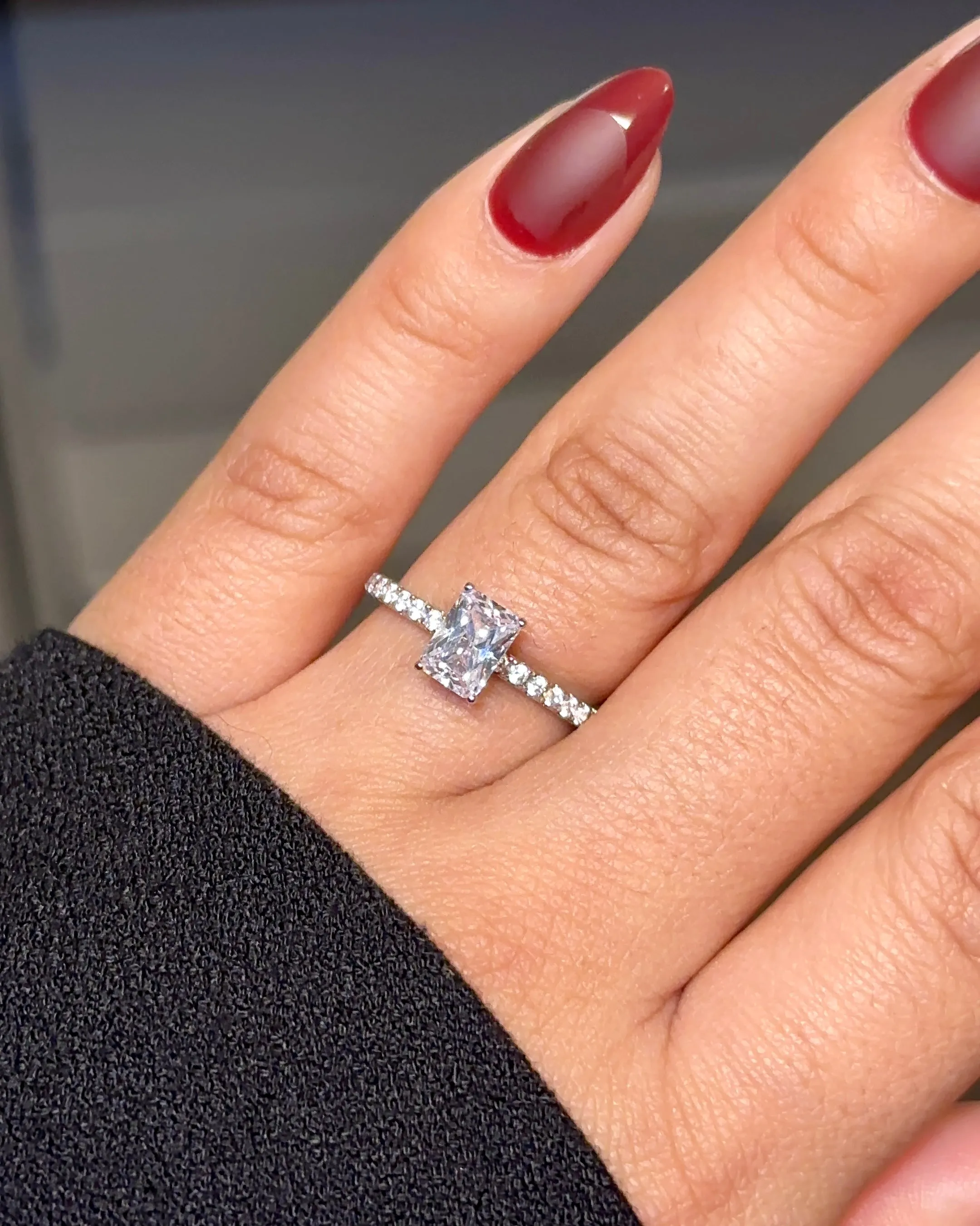 SELENA MOISSANITE RING