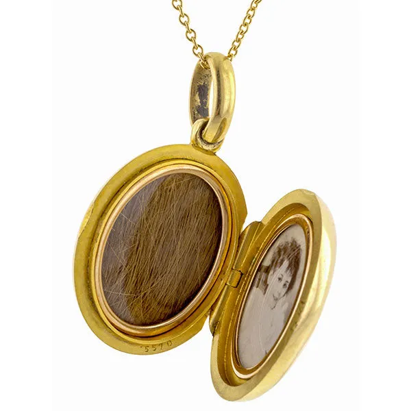 Victorian Oval Locket Pendant Necklace